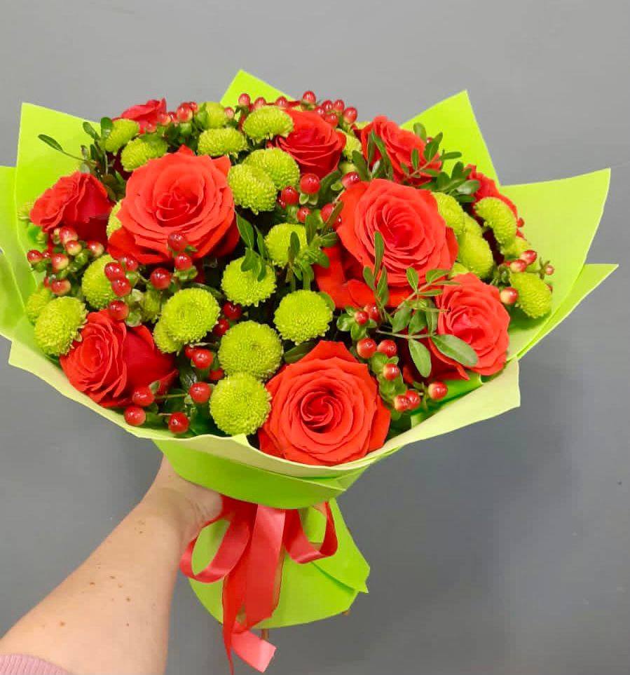 Букет цветов из: Хризантемы и Розы в Барсуках