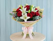 Букет цветов из:  Лилии и Розы в Барсуках