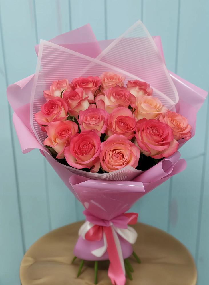 Букет 15 Розовых роз Равель в Барсуках
