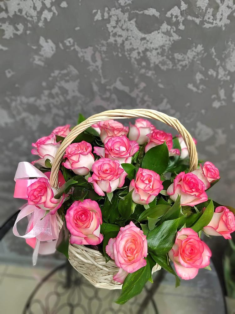 Цветочная композиция из Розы в корзине в Барсуках