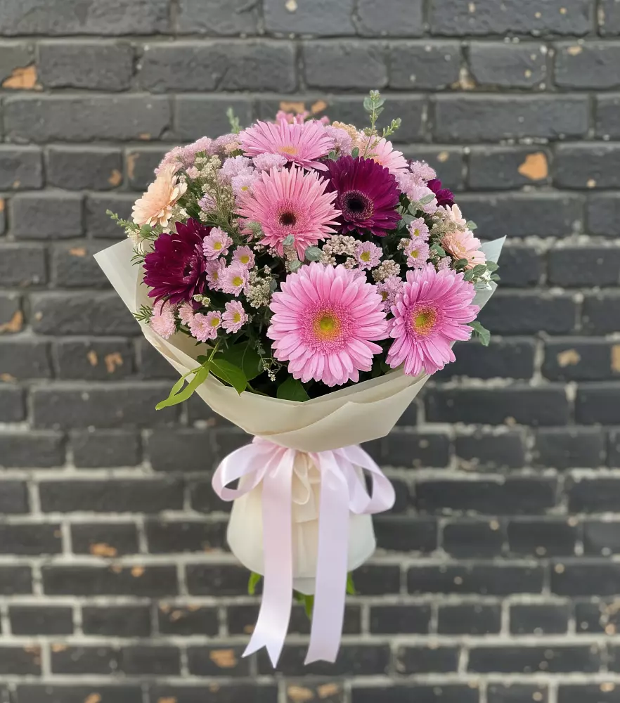 Букет цветов из: Герберы и Хризантемы в Барсуках