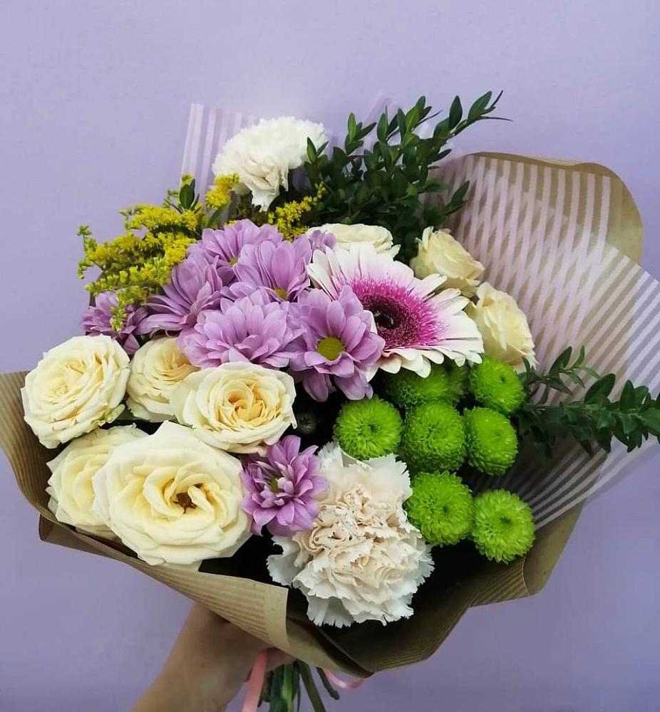 Букет цветов из: Хризантемы, Розы, Гвоздики и Герберы в Барсуках