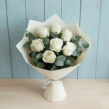 Букет Белые розы в Эвкалипте в Барсуках