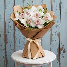 Букет цветов из:  Орхидеи и Розы в Барсуках