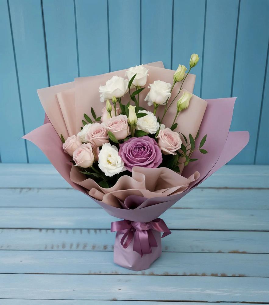 Букет цветов из: Розы и Лизиантусы в Барсуках